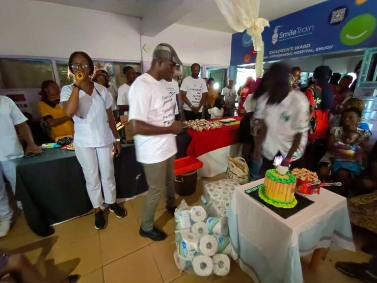 Oresenting-the-gifts-at-Children's-Day-outreach-at-Orthopedic-Hospital