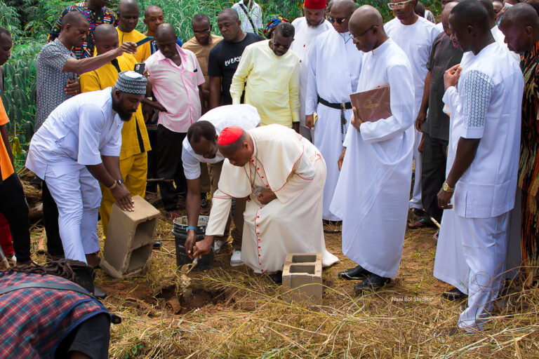 Dedicating the foundation of araceli aid foundation technical academy